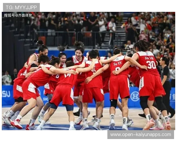 世界舞台上的中国女篮展现自信,国际篮联_中国女篮升至世界第七